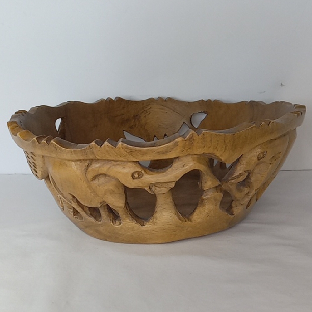 Vintage Hand Carved Wooden Bowl W/ African Safari Wildlife Animals Depicted